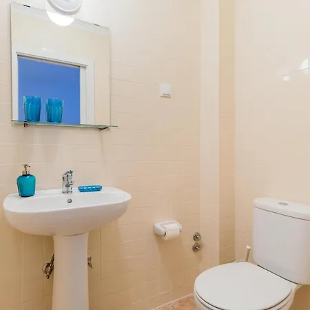 Casa Bonecos Rebeldes Апартаменты *